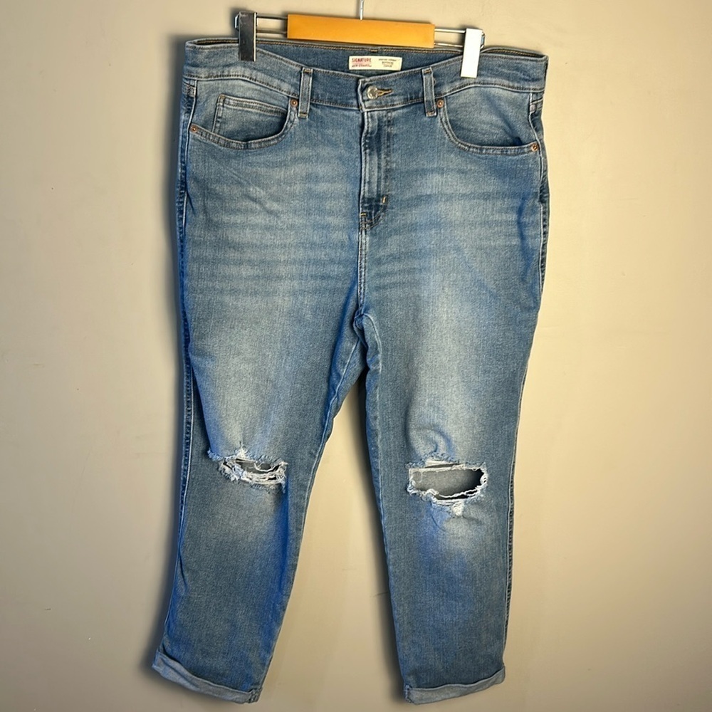 Signature Levi Strauss Heritage Boyfriend Cuffed Jean Distressed Women's 12 W31